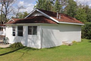 Lakeview Cottage 7 exterior.